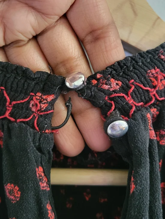 FREE PEOPLE Size XS Smocked Floral Blouse Black Red Boho Peasant Top - Picture 8 of 11